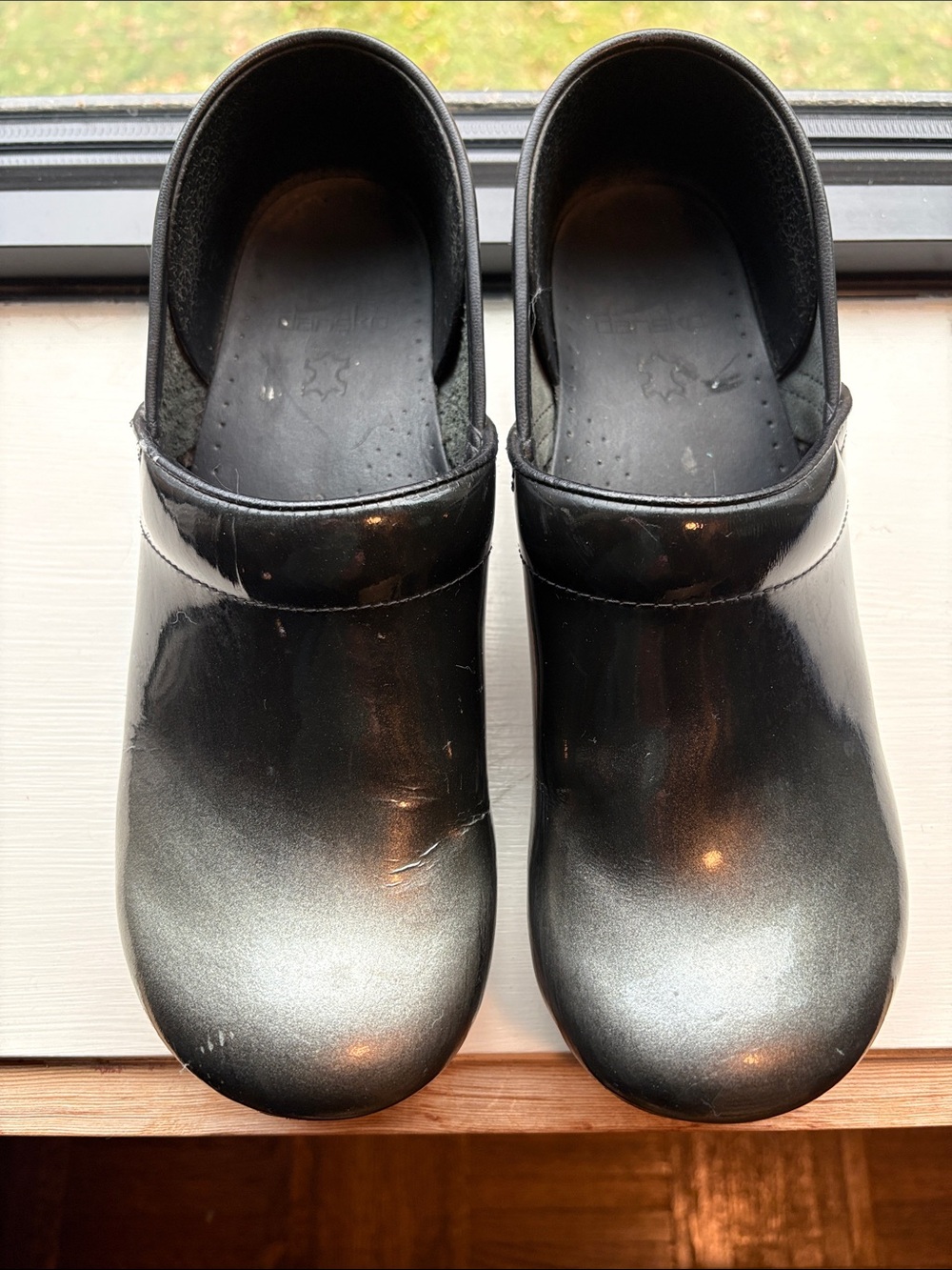 Dansko Clogs size 40 metallic black
